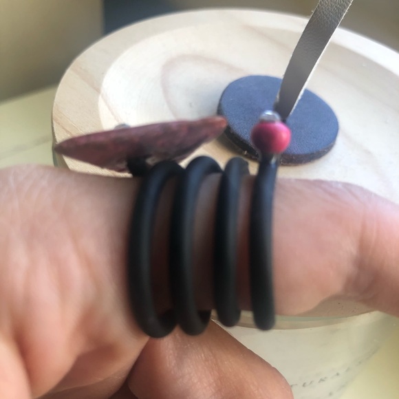 Circular ring - Picture 3 of 4